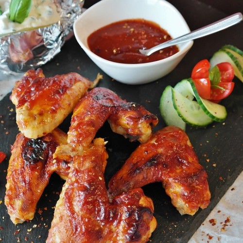 Asas de Frango Chesini com Molho Barbecue